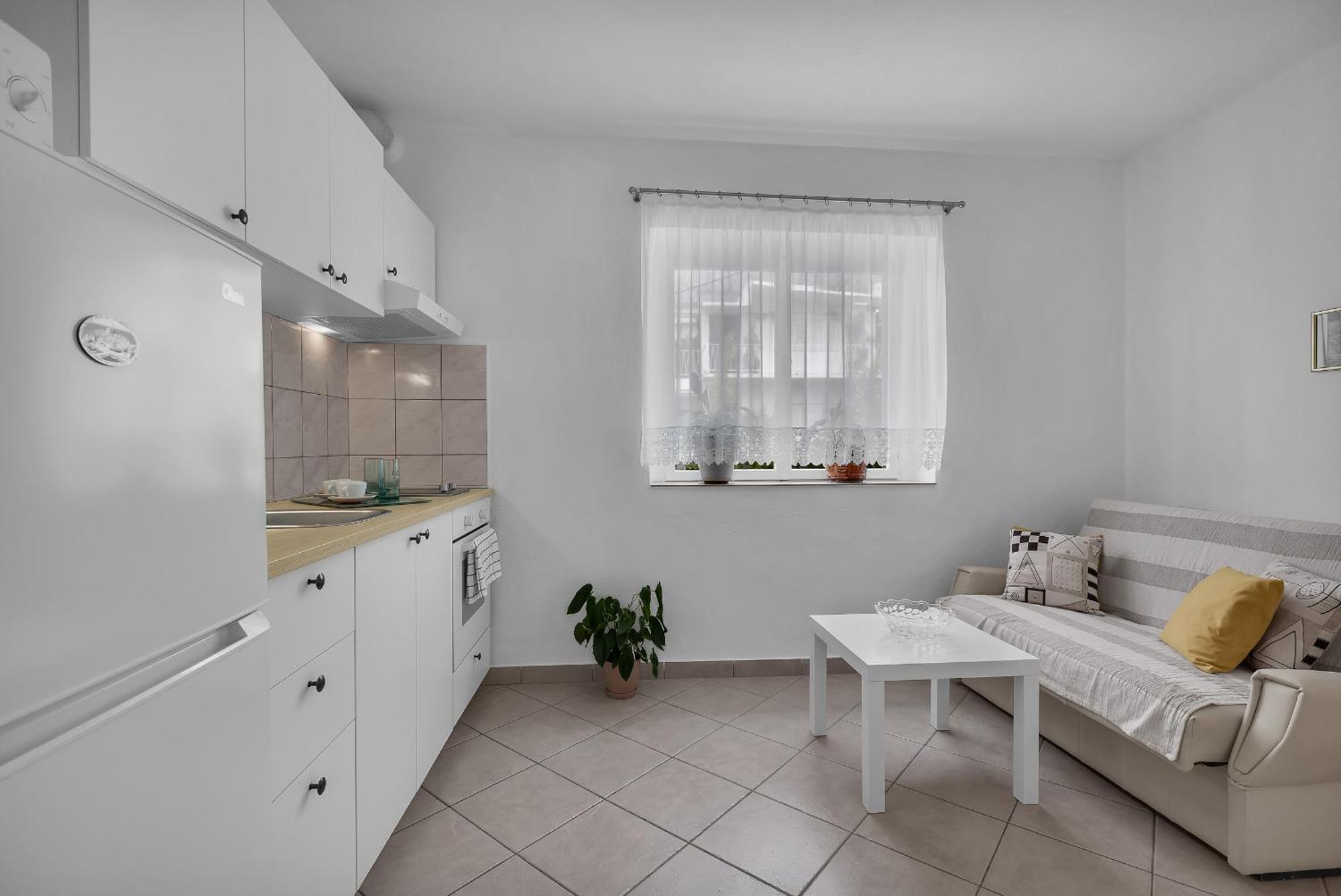 Apartment And Rooms Mila Макарска Екстериор снимка